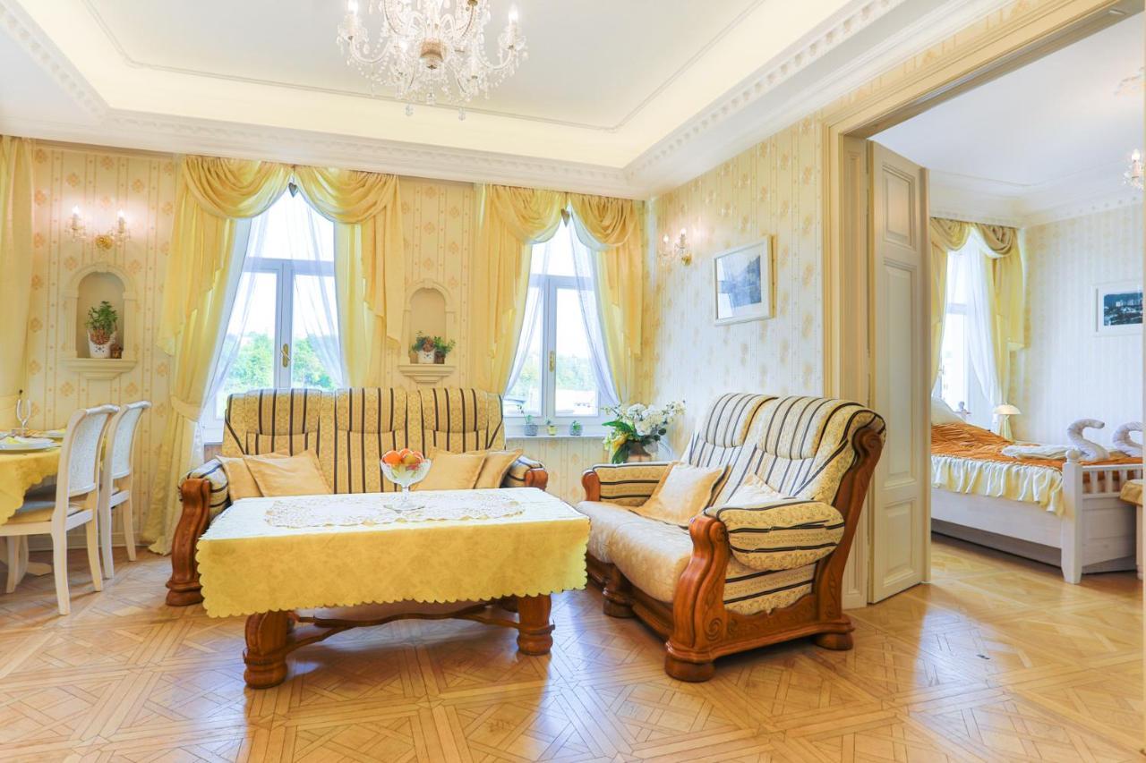 Apartman Nostalgia كارلوفي فاري المظهر الخارجي الصورة