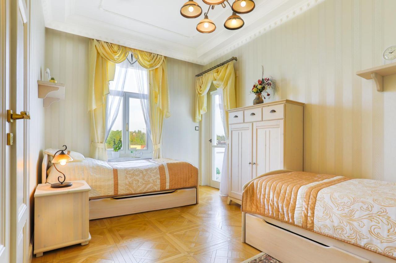 Apartman Nostalgia كارلوفي فاري المظهر الخارجي الصورة